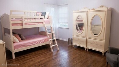 311 E 6th Ave, Unit 1 in Roselle, NJ - Building Photo - Building Photo