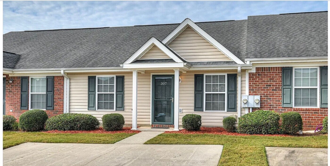 307 Brock Ln in Grovetown, GA - Building Photo
