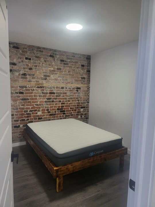 4831 Saint-Urbain Rue in Montréal, QC - Building Photo