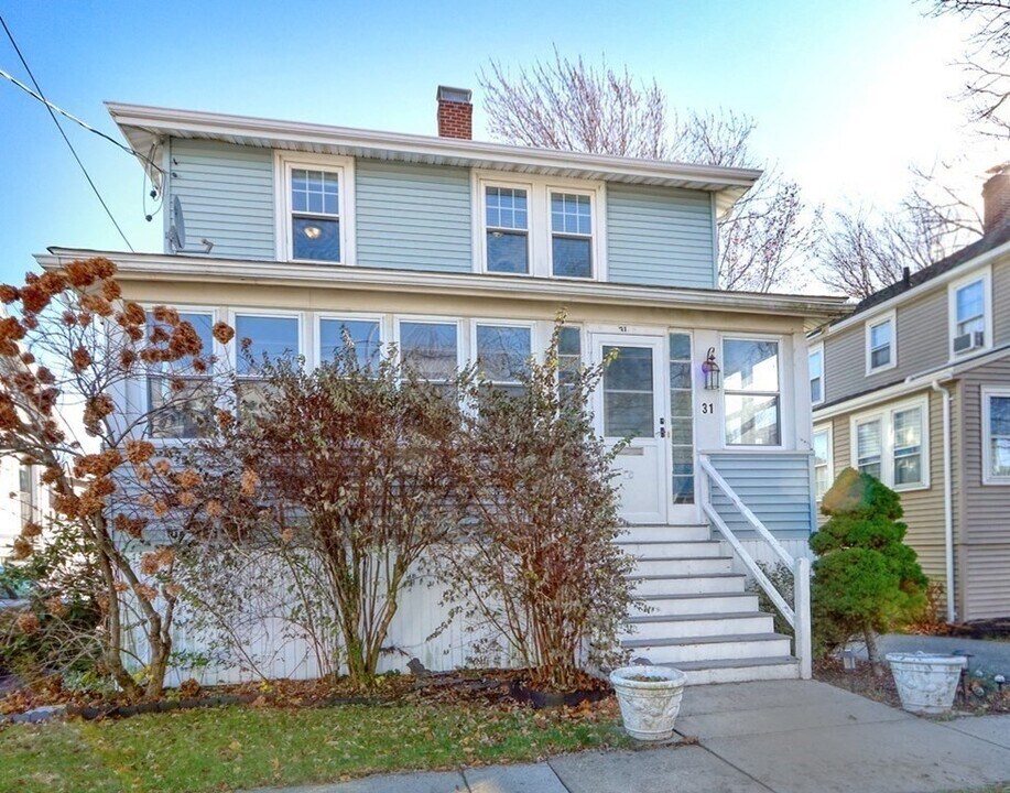 31 Milton Rd in Quincy, MA - Building Photo