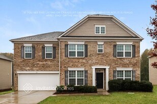 158 Sassafras Rd in Mooresville, NC - Building Photo