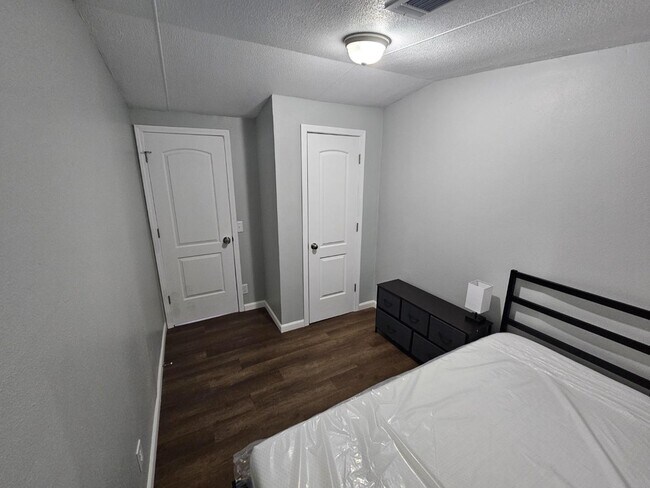 8144 Hewitt St in Jacksonville, FL - Building Photo - Building Photo