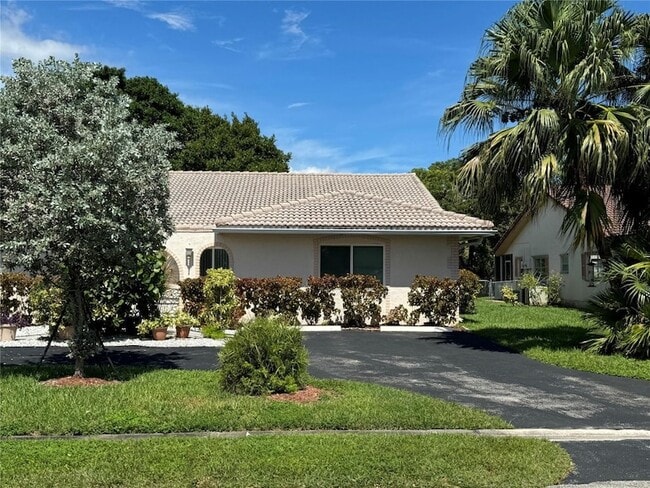 11461 NW 38th St in Coral Springs, FL - Building Photo - Building Photo