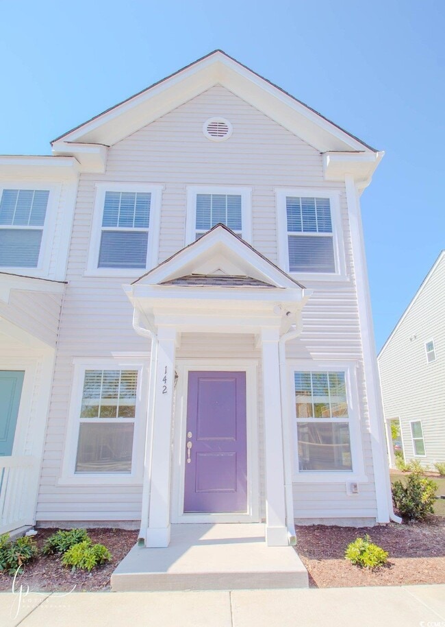 property at 142 Crescent Wy