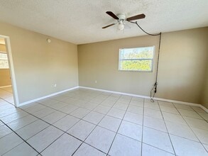 2451 8th St in Sarasota, FL - Building Photo - Building Photo