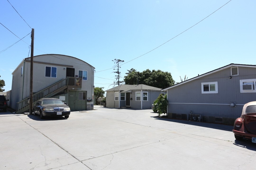 424 E 30th St in National City, CA - Building Photo