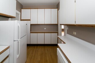 1322 Oak Ave in Evanston, IL - Foto de edificio - Building Photo