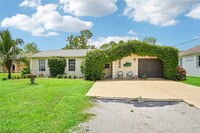 1481 15th St SW in Naples, FL - Building Photo - Building Photo