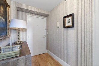 15 River St, Unit 603 in Boston, MA - Building Photo - Building Photo
