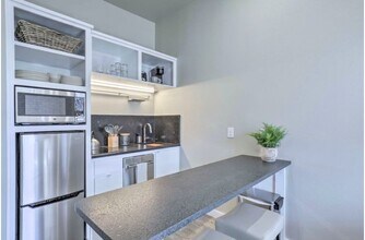 118-120-120 N LBJ Dr in San Marcos, TX - Foto de edificio - Building Photo