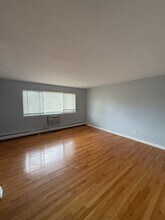 2124 14th Ave in Broadview, IL - Building Photo - Building Photo