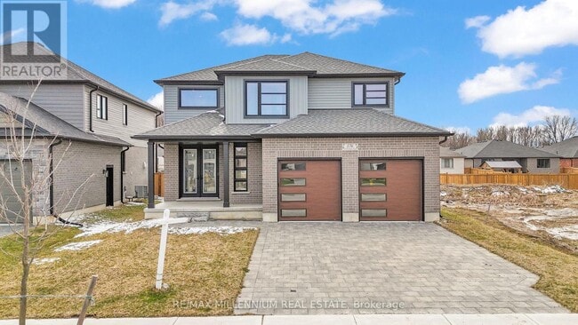 property at 176 Foxborough Pl