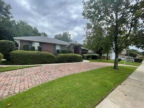 5955 Hermitage Dr in Pensacola, FL - Building Photo - Building Photo