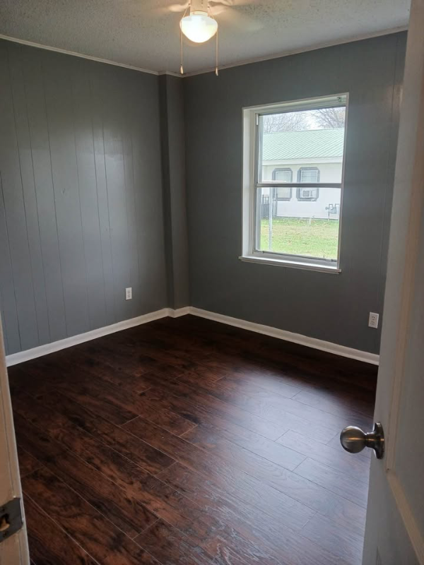 106 S Davis St in New Boston, TX - Building Photo - Building Photo