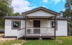 2016 Magnolia Dr in La Marque, TX - Building Photo