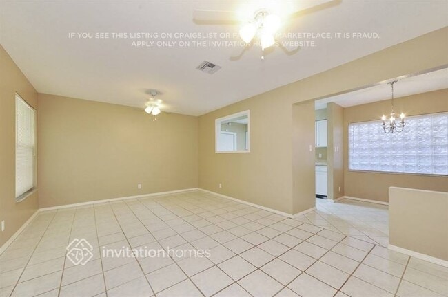 2213 Boxwood Way in Brandon, FL - Building Photo - Building Photo