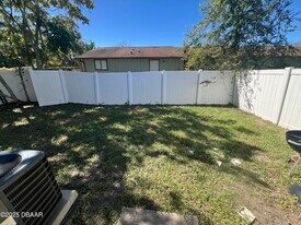 638 LPGA Blvd in Daytona Beach, FL - Building Photo