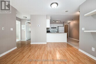 5500-5500 Yonge St in Toronto, ON - Building Photo - Building Photo