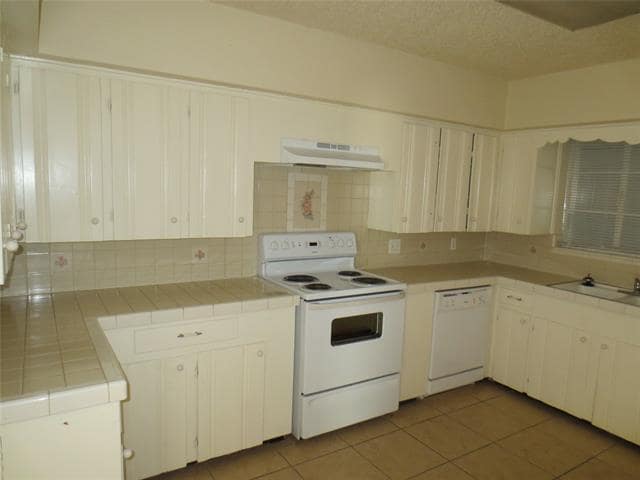 703 W Main St in Lancaster, TX - Building Photo - Building Photo