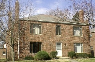 825 Kenwick Rd Apartments