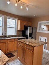 5642 N Bernard St in Chicago, IL - Building Photo - Building Photo