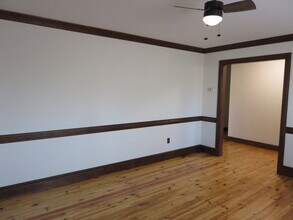 4261 Old Buckingham Rd in Powhatan, VA - Foto de edificio - Building Photo