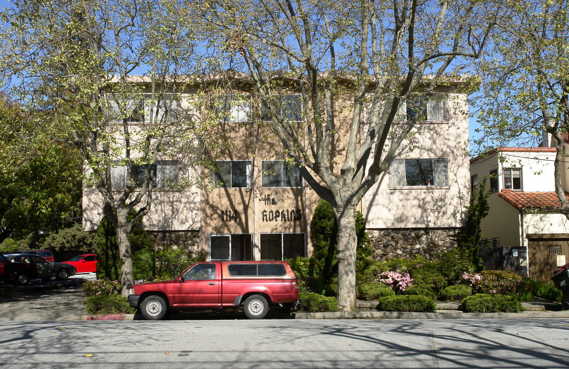 1114 Hopkins Ave in Redwood City, CA - Building Photo