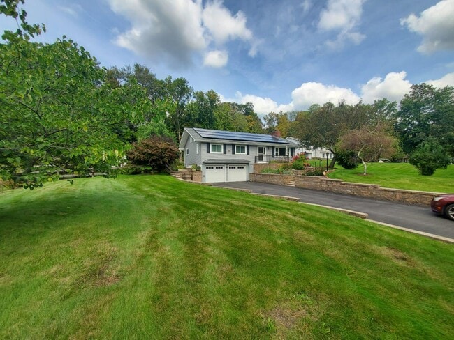 property at 134 Quaker Hill Rd