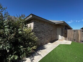 2620 135th St in Lubbock, TX - Building Photo