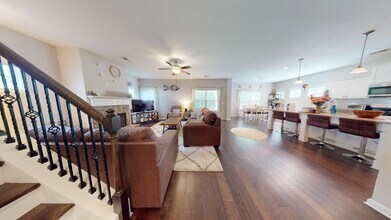 Very Well Maintained Home in East Richland in Auburn, AL - Building Photo - Building Photo