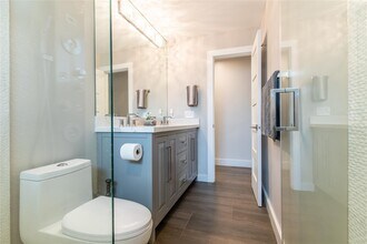 2275 SW 44th St in Fort Lauderdale, FL - Foto de edificio - Building Photo