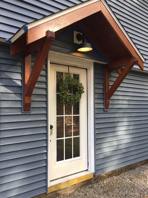 348 Pleasant St in Dunstable, MA - Building Photo - Building Photo