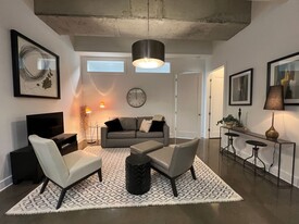 210 30th Ave N in Nashville, TN - Building Photo