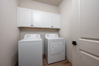 West Heights Townhomes -BRAND NEW in West Lafayette, IN - Foto de edificio - Interior Photo