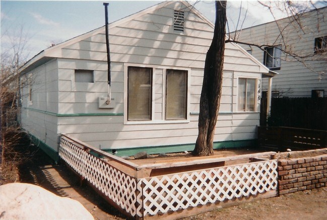 140 Chism St in Reno, NV - Foto de edificio - Building Photo