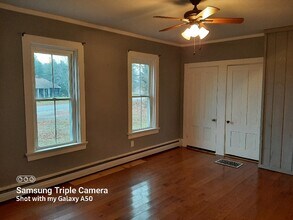 1 Summerhaven Rd in Manchester, ME - Building Photo - Building Photo