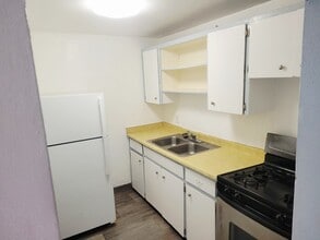 514 Alcazar St SE in Albuquerque, NM - Building Photo - Building Photo