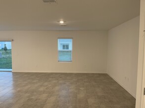 5652 Nispero Wy in Kissimmee, FL - Building Photo - Building Photo