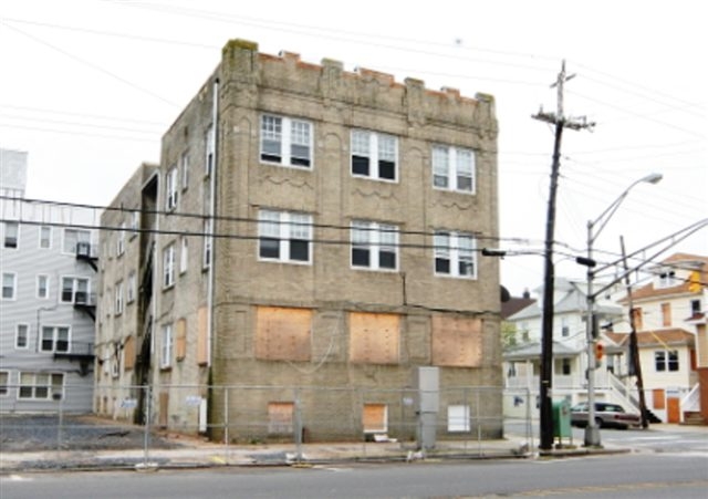 1 S Nashville Ave in Ventnor, NJ - Foto de edificio