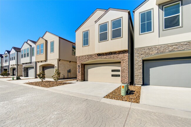 2920 El Fenice Ln in Houston, TX - Building Photo - Building Photo