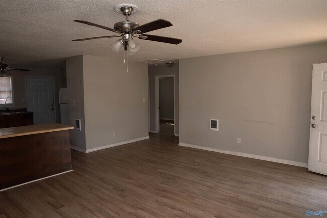 3225 Clopton St SW in Huntsville, AL - Building Photo - Building Photo