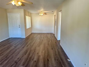 6112 Curry Ford Rd in Orlando, FL - Building Photo - Building Photo