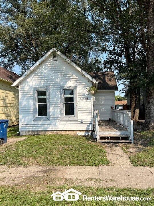 905 SE 9th St in Des Moines, IA - Building Photo