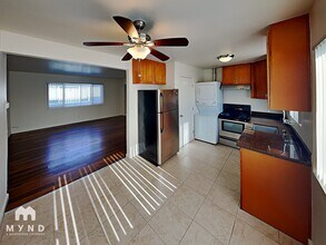 237 N 8th St, Unit 4 in San Jose, CA - Foto de edificio - Building Photo