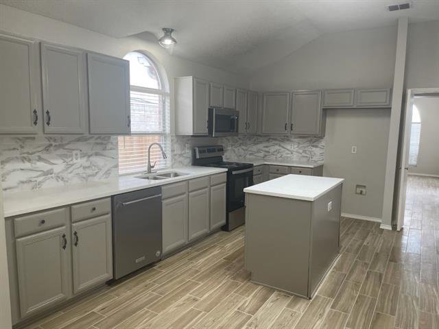 7709 Amsterdam Ln in Arlington, TX - Building Photo - Building Photo