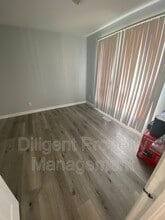 260 Lansdowne St W in Peterborough, ON - Building Photo - Building Photo