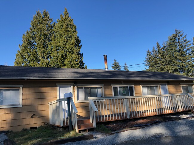 property at 2017 Gibson Rd