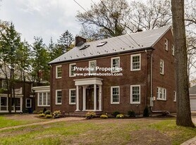 29 Gammons Rd in Newton, MA - Building Photo