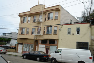 1831-1835 Harmon St in Berkeley, CA - Building Photo - Building Photo