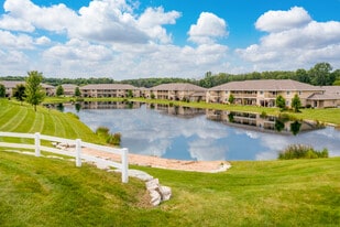 Canterbury Creek Apartments in Green Bay, WI - Building Photo